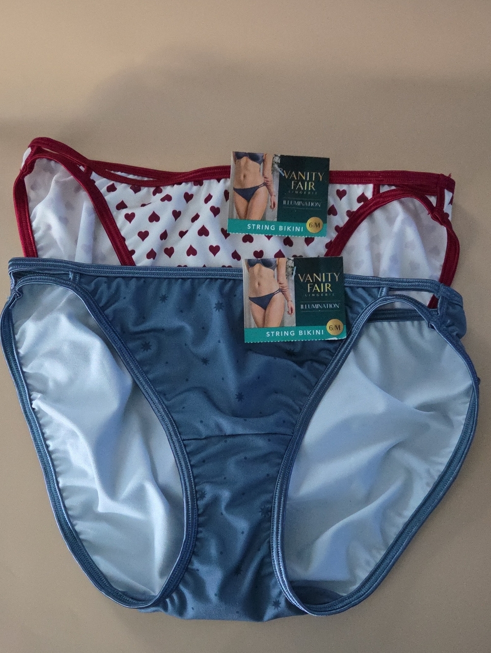 Vanity Fair Illumination String Bikini Panties Set Of 2 Size 6 M